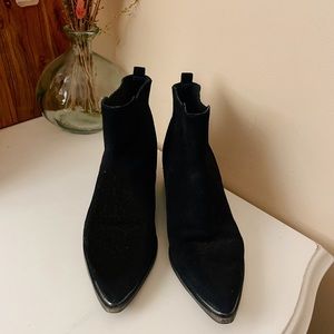 Marc fisher Yale bootie